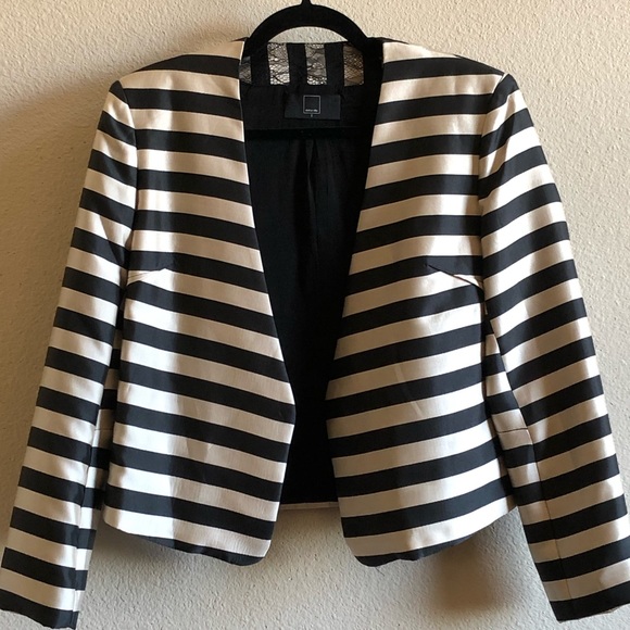 Dolce Vita Jackets & Blazers - Dolce Vita Satin Beetlejuice Striped Blazer EUC